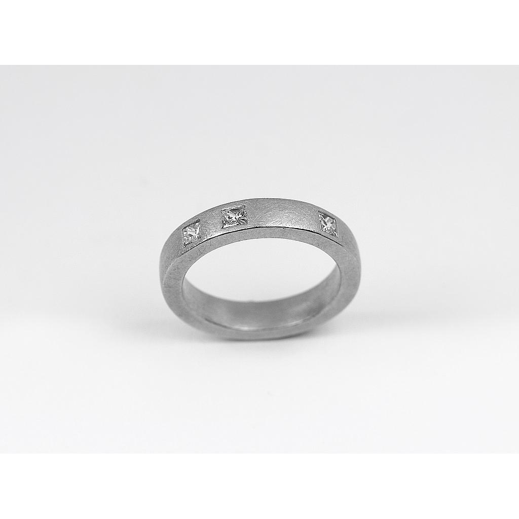 Ring 411 (VK 4.290,-€) Angebot: bei Anlieferung von 12,2g Platin