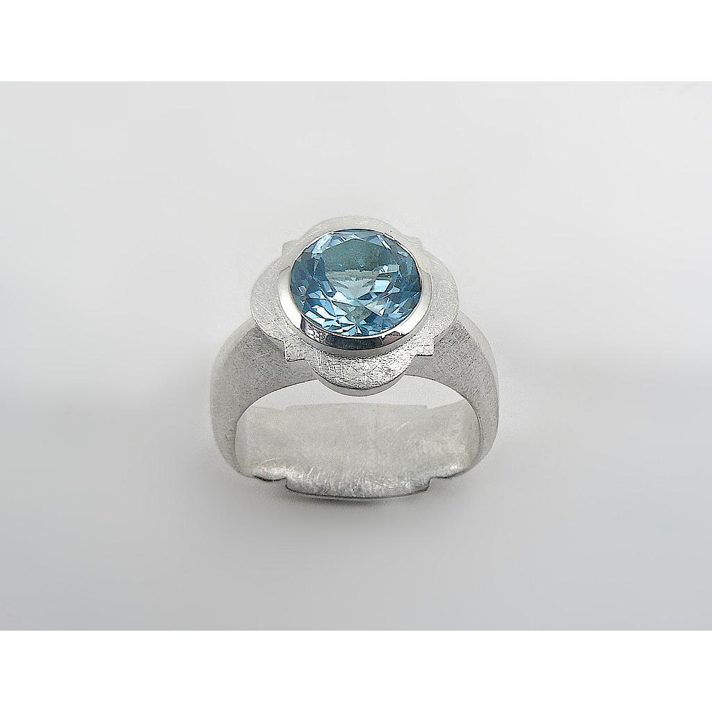 Ring 557