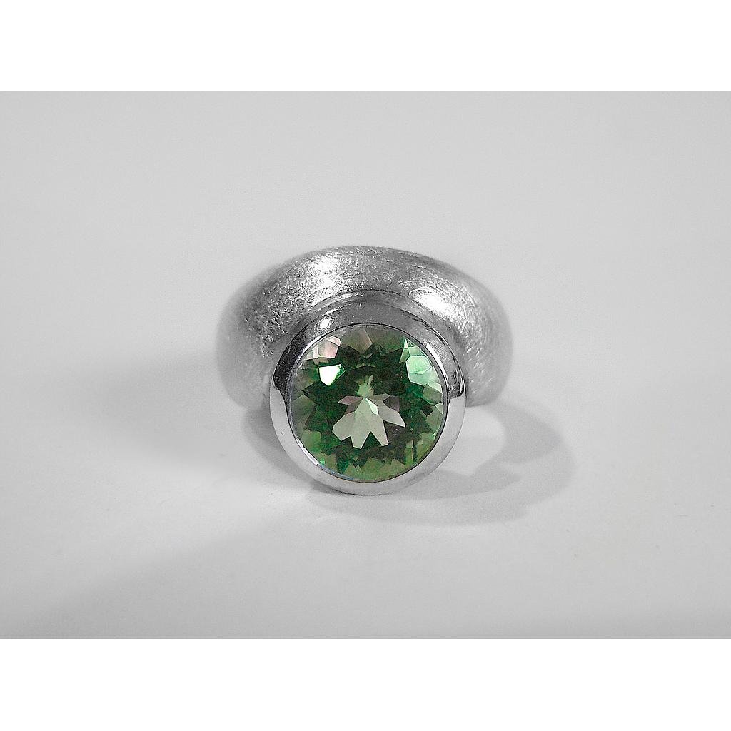 Ring 561