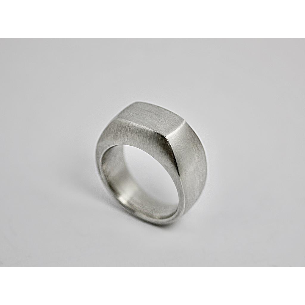 Ring 476