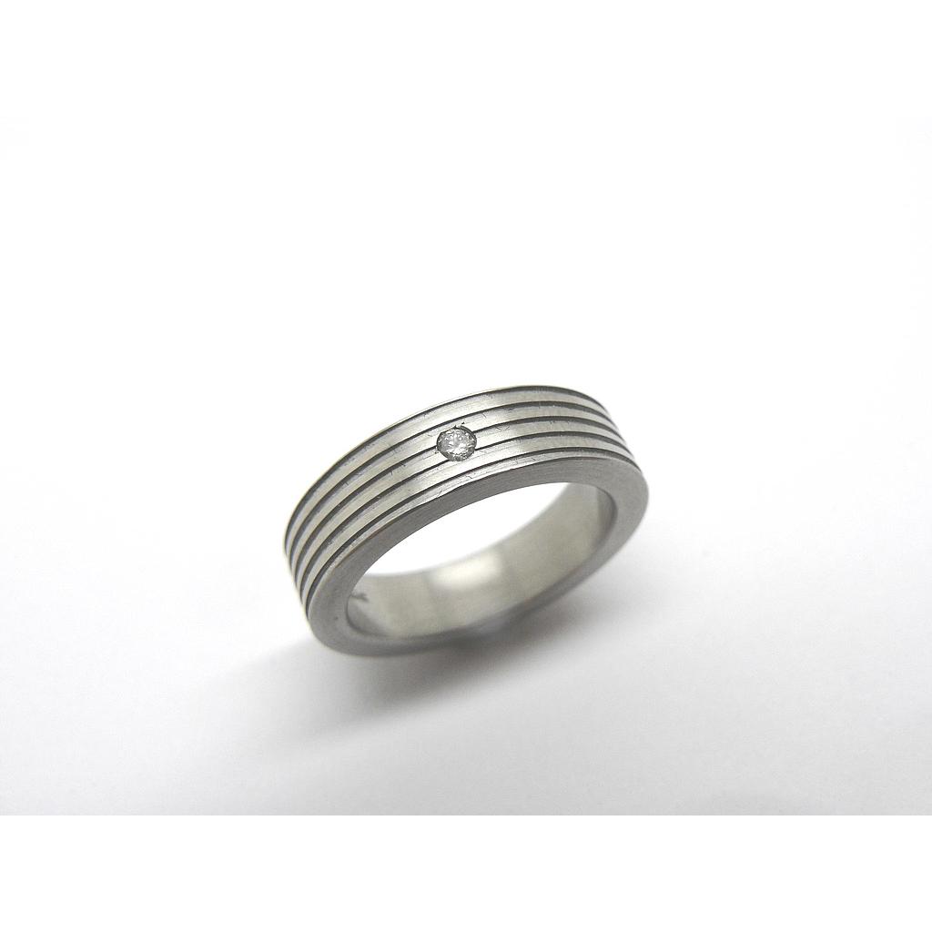 Ring 679