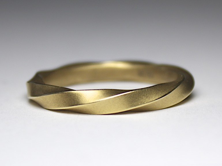 Ring 583 (VK 2.860,-€) Angebot: bei Anlieferung von 6,9gr. Feingold